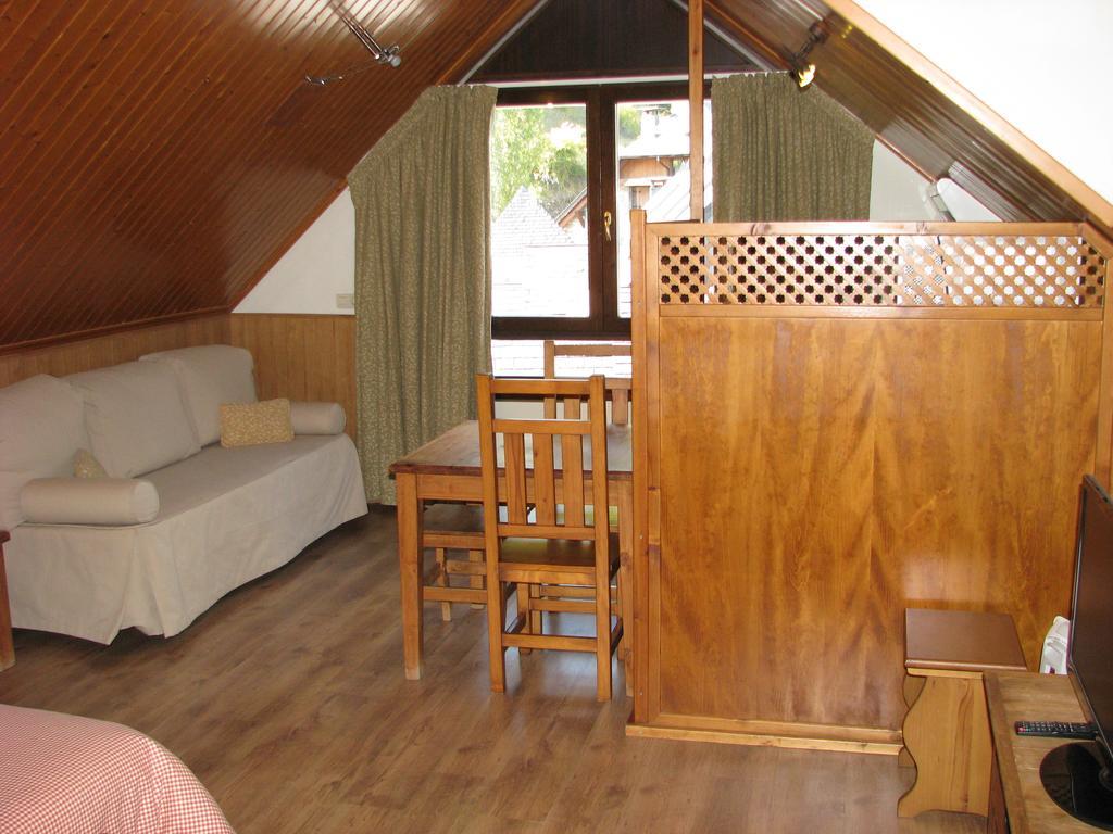 Aparthotel Sarrato Сальент-де-Гальего Экстерьер фото