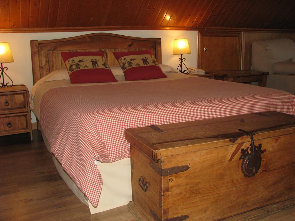 Aparthotel Sarrato Сальент-де-Гальего Экстерьер фото